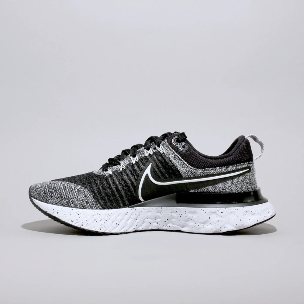 Nike React Infinity Run Flyknit 2 | White/Black | Men’s 9